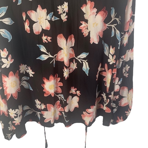Billabong Women's Size M V Neck Tie Black Pink Floral Rayon Long Balloon Sleeve - Picture 4 of 12